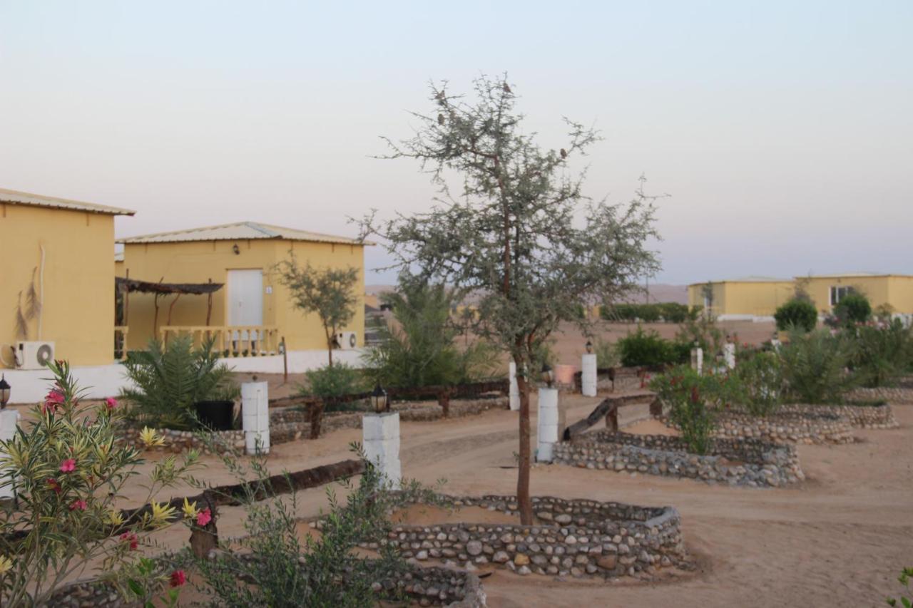 Hotel Golden Palm Oasis Fulayj al Masha'ikh Exterior foto